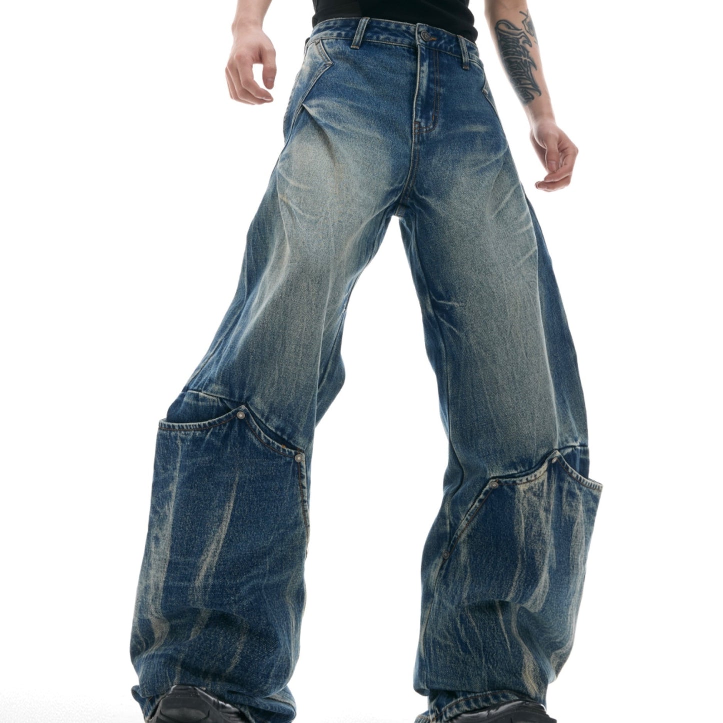 Retro Washed Curved Knife Jeans