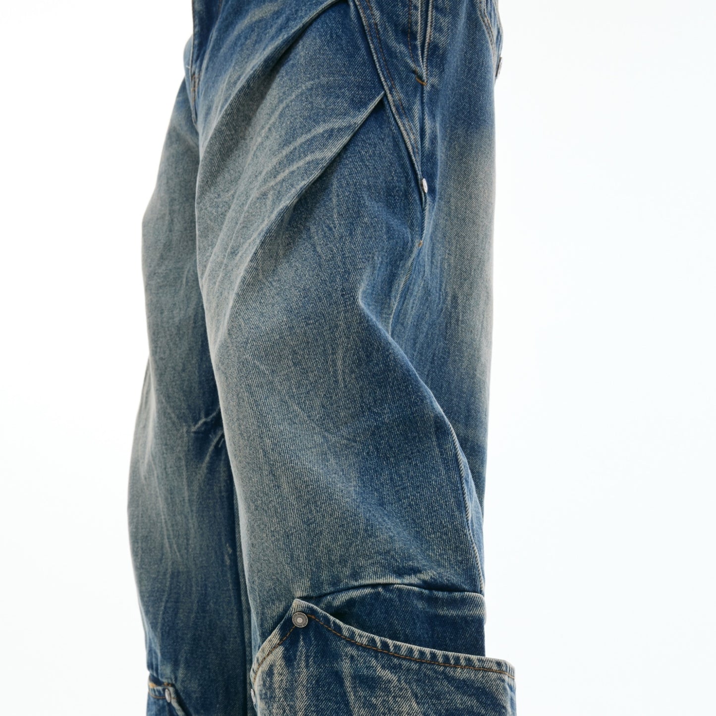 Retro Washed Curved Knife Jeans